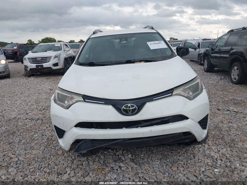 2018 TOYOTA RAV4 LE - JTMZFREV6JJ739965