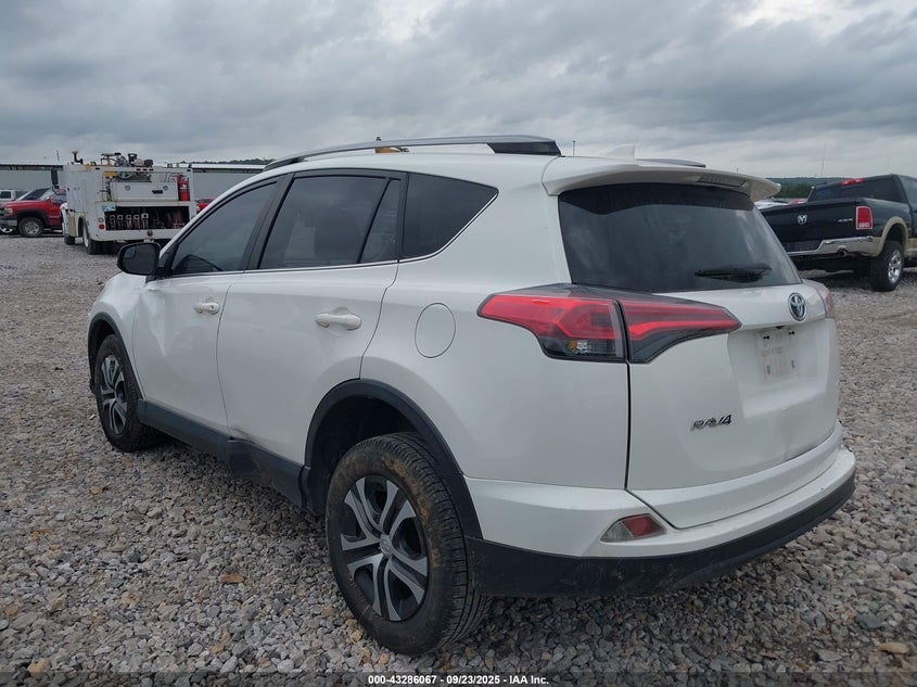 2018 TOYOTA RAV4 LE - JTMZFREV6JJ739965