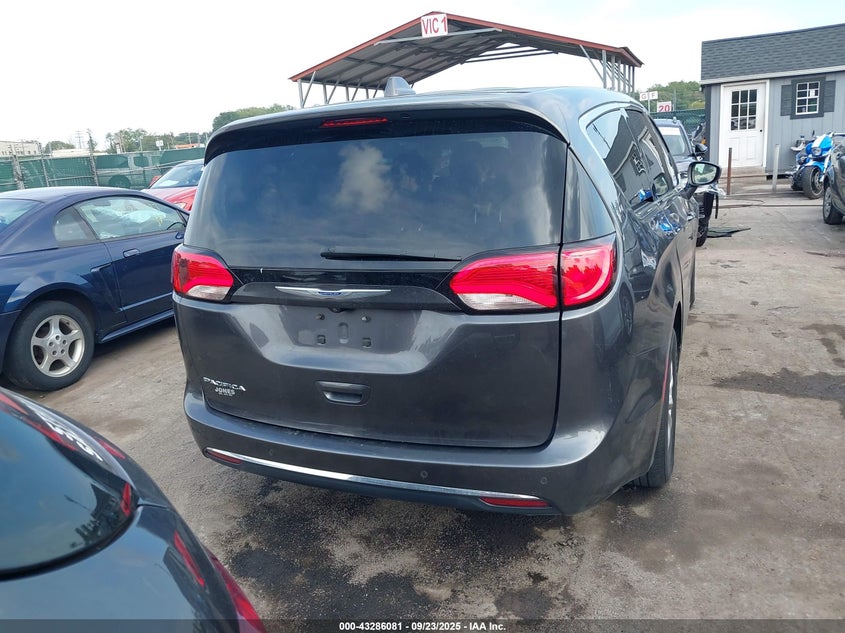 2019 Chrysler Pacifica Touring Plus VIN: 2C4RC1FG4KR737915 Lot: 43286081