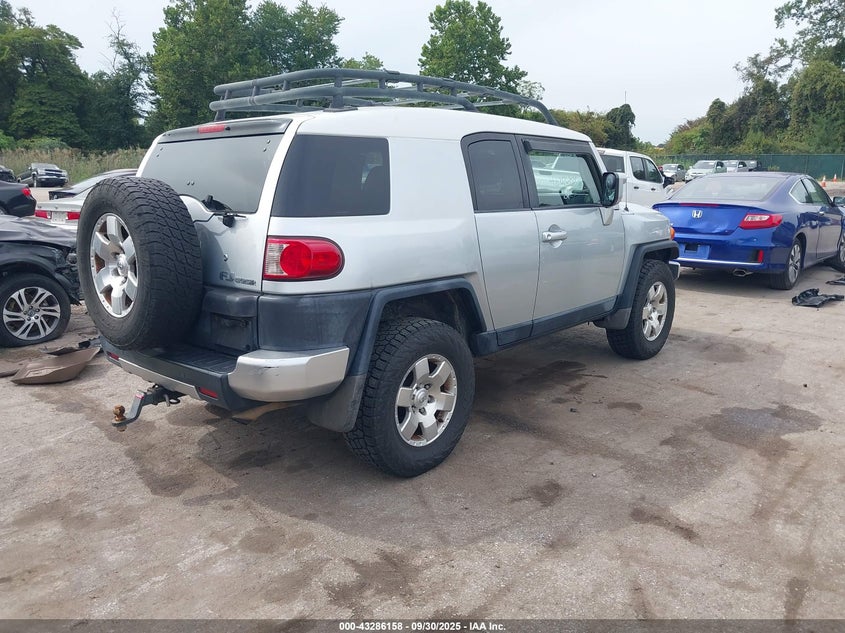 JTEBU11F670053457 2007 TOYOTA FJ CRUISER photo no. 4