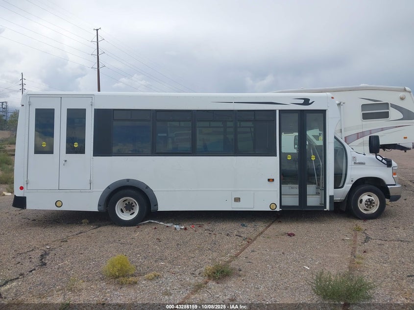2014 Ford E-450 Cutaway VIN: 1FDFE4FS7EDA41104 Lot: 43286159