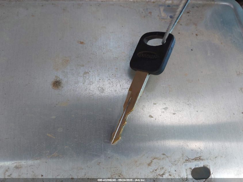 1998 Ford F-150 Standard/Xl/Xlt VIN: 1FTZF1728WKB94082 Lot: 43286246