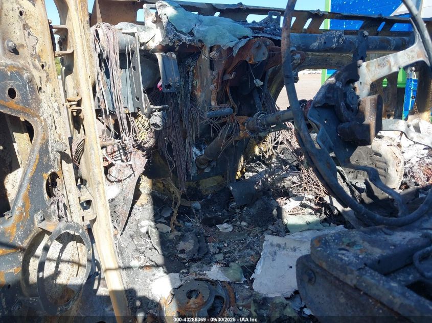 2020 International Lt VIN: 3HCDZTZR5LL833586 Lot: 43286369