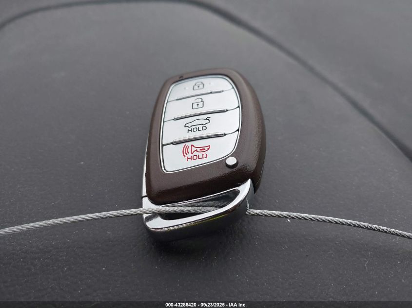 2017 Hyundai Elantra Value Edition VIN: 5NPD84LFXHH186274 Lot: 43286420