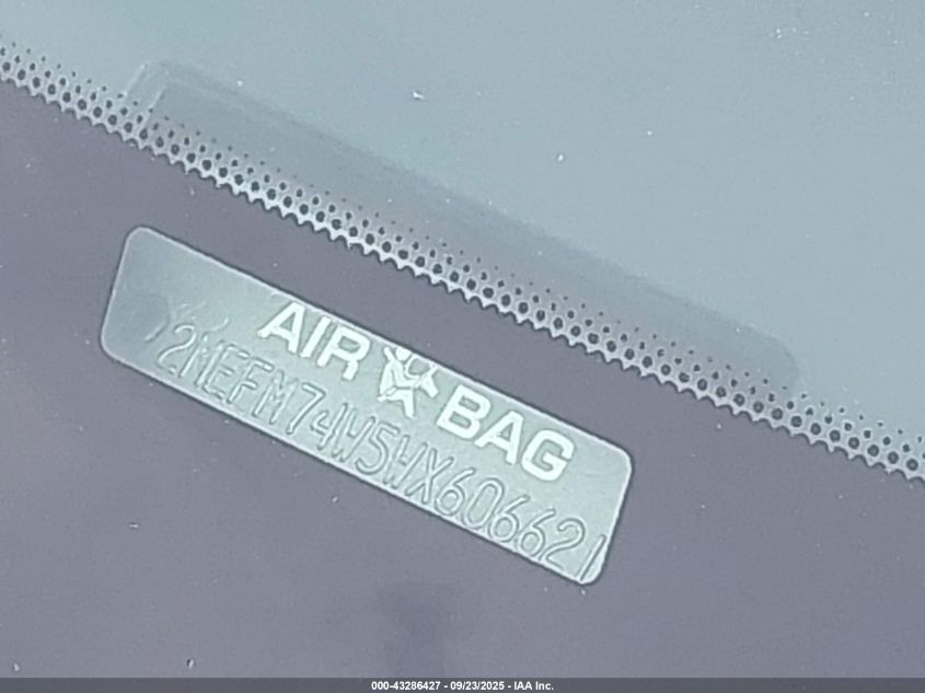 1998 Mercury Grand Marquis VIN: 2MEFM74W5WX606621 Lot: 43286427