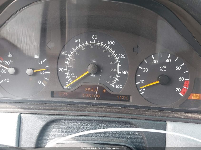 1999 Mercedes-Benz E 430 VIN: WDBJF70H2XA766591 Lot: 43286466