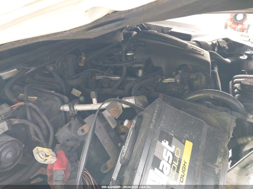 2003 Mercury Grand Marquis Gs VIN: 2MEFM74W33X669048 Lot: 43286469