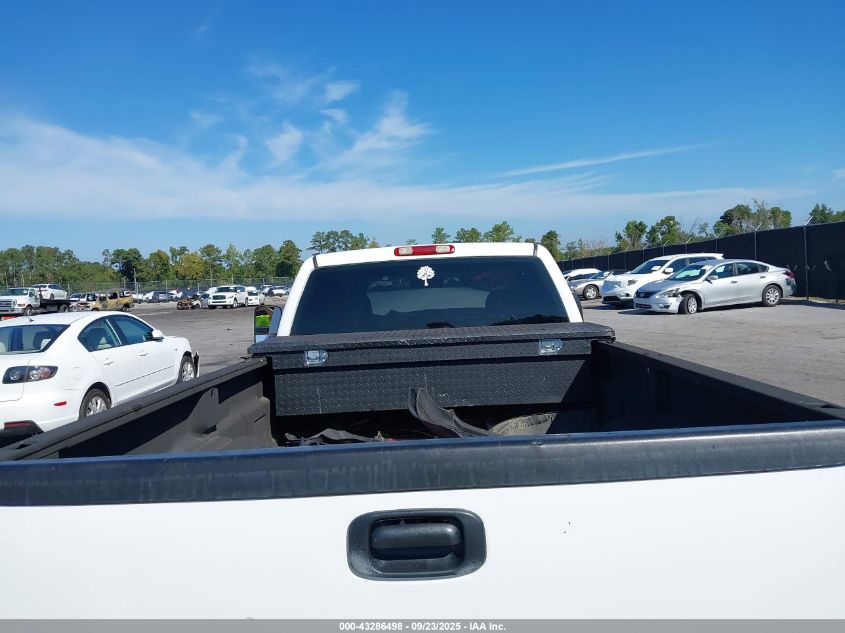 2006 Chevrolet Silverado C2500 Heavy Duty VIN: 1GBHC24U46E137901 Lot: 43286498