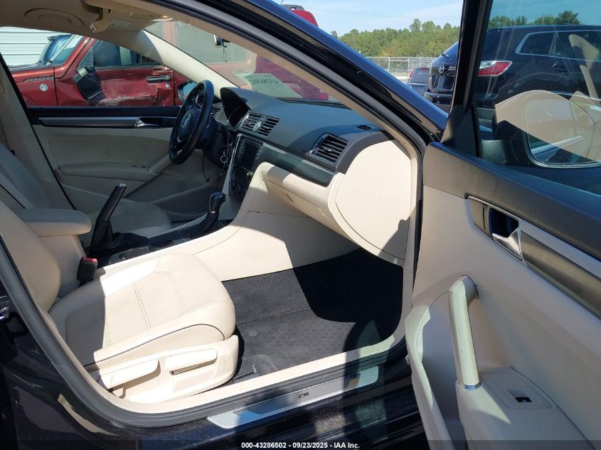 2017 Volkswagen Passat 1.8T R-Line VIN: 1VWDT7A39HC037405 Lot: 43286502