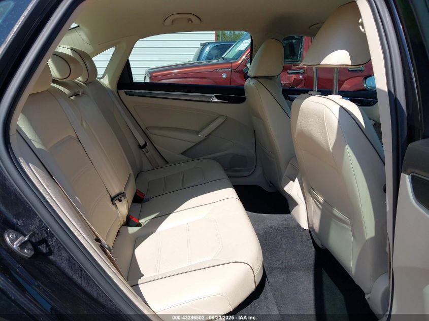 2017 Volkswagen Passat 1.8T R-Line VIN: 1VWDT7A39HC037405 Lot: 43286502