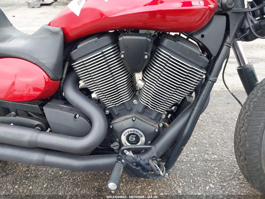 2013 VICTORY MOTORCYCLES JUDGE 5VPMB36N1D3013491