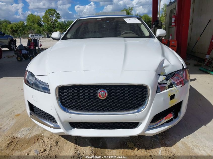 2017 Jaguar Xf 35T Premium VIN: SAJBD4BV4HCY33597 Lot: 43286692