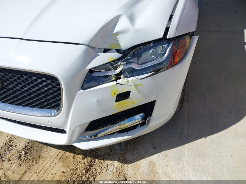 2017 Jaguar Xf 35T Premium VIN: SAJBD4BV4HCY33597 Lot: 43286692