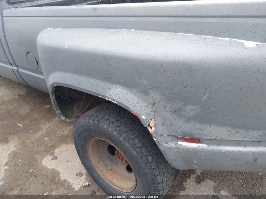 1996 Chevrolet K3500 VIN: 1GCHK33F003145 Lot: 43286767