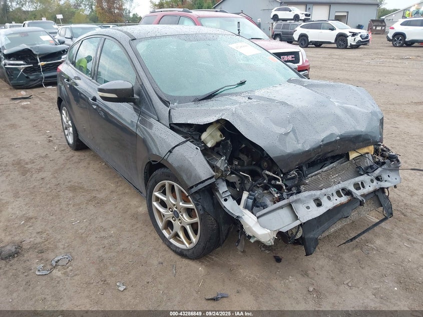 2015 FORD FOCUS SE - 1FADP3K20FL264121