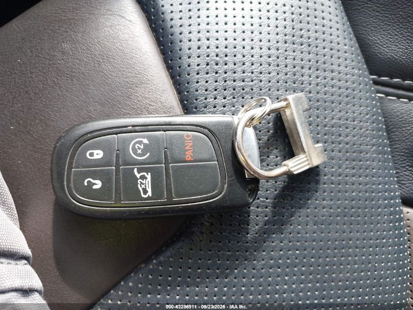 2014 Jeep Cherokee Limited VIN: 1C4PJMDB8EW298381 Lot: 43286911