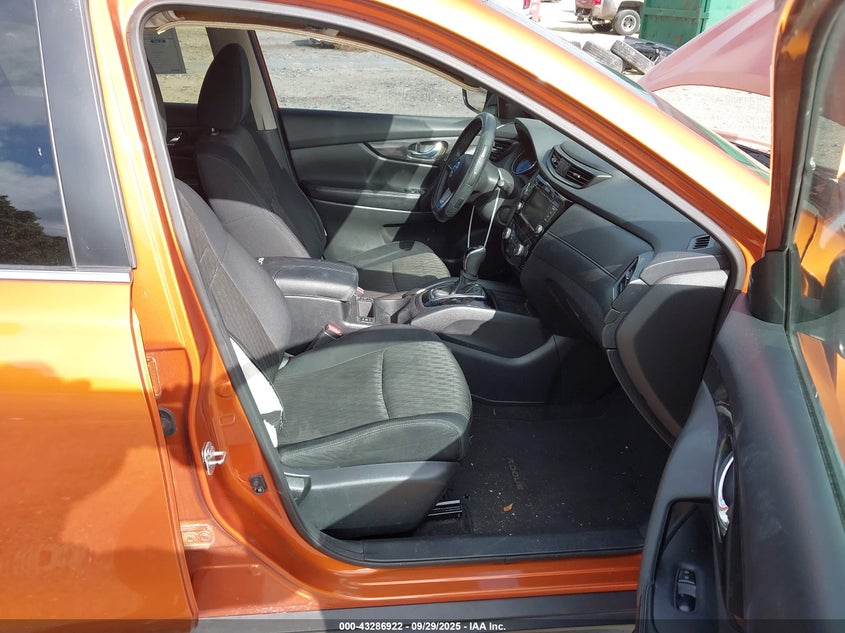 2018 NISSAN ROGUE SV - 5N1AT2MT6JC813091