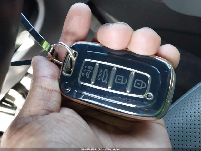 2014 Hyundai Sonata Hybrid Limited VIN: KMHEC4A46EA110084 Lot: 43286975