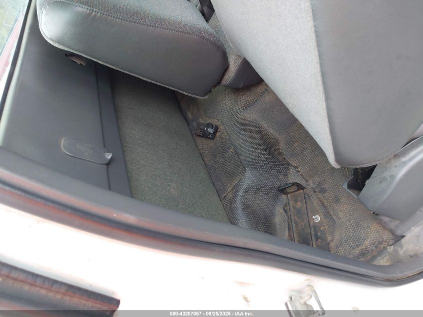 2004 Chevrolet Silverado 1500 VIN: 1GCEC14T04Z207142 Lot: 43287067