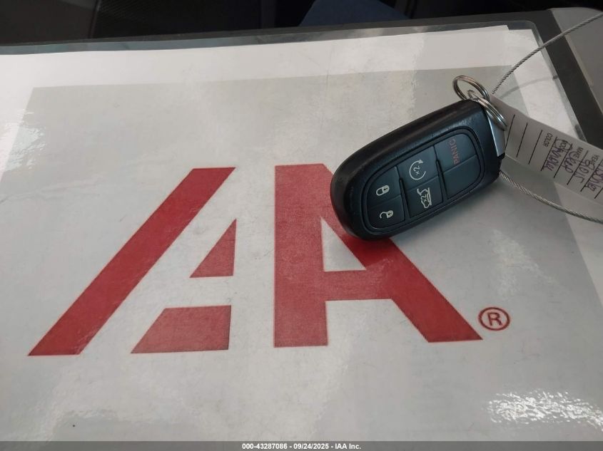 2015 Jeep Cherokee Limited VIN: 1C4PJLDS2FW553960 Lot: 43287086