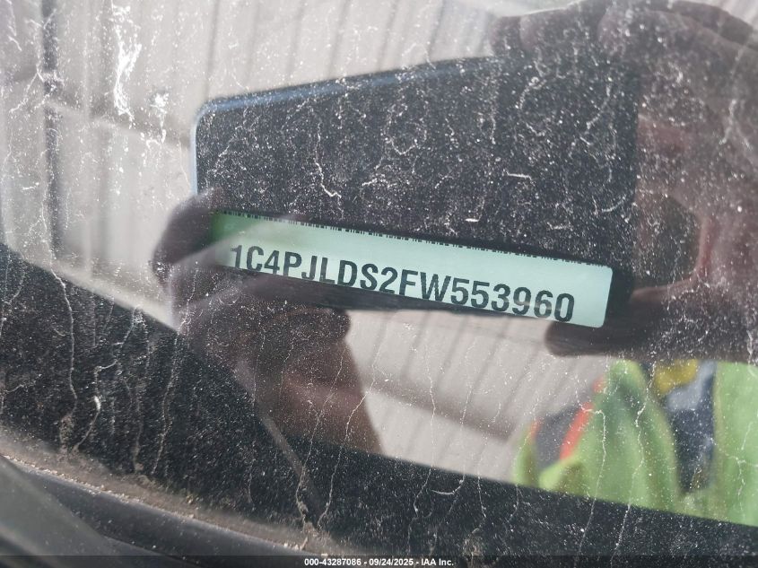 2015 Jeep Cherokee Limited VIN: 1C4PJLDS2FW553960 Lot: 43287086