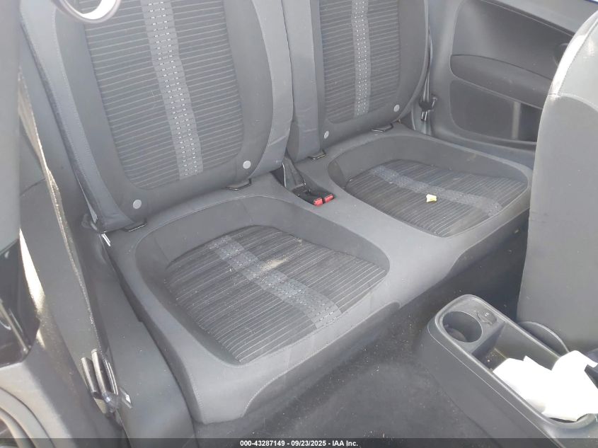 2012 Volkswagen Beetle 2.0T VIN: 3VW4A7AT6CM632063 Lot: 43287149