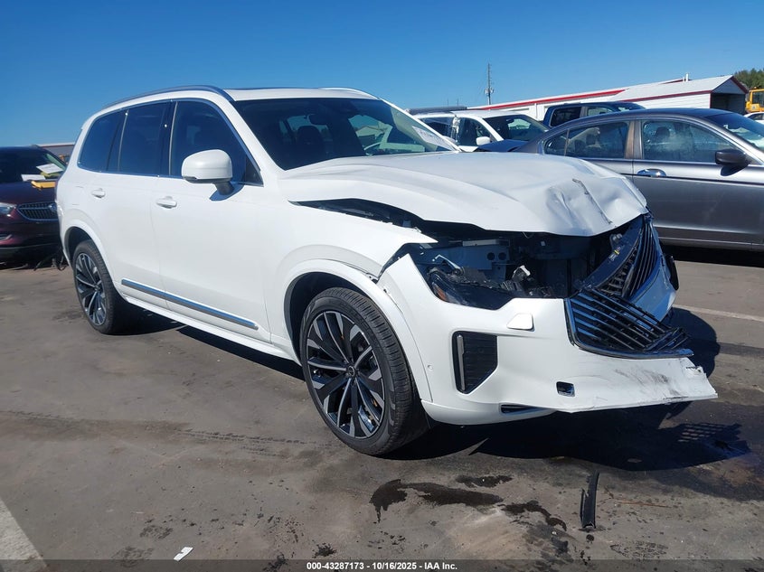 VOLVO XC90 T8 PLUS 7-SEATER