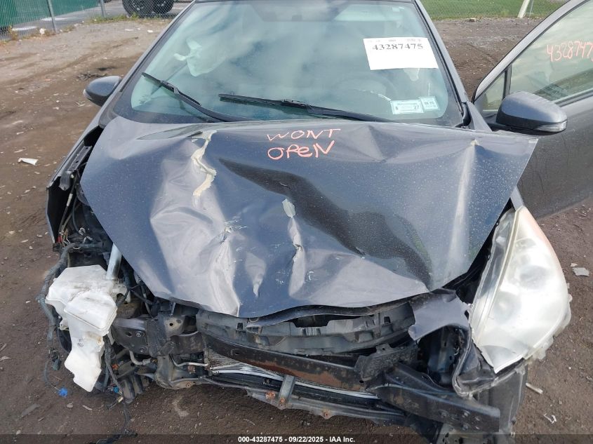 2014 Toyota Prius C Two VIN: JTDKDTB3XE1075702 Lot: 43287475