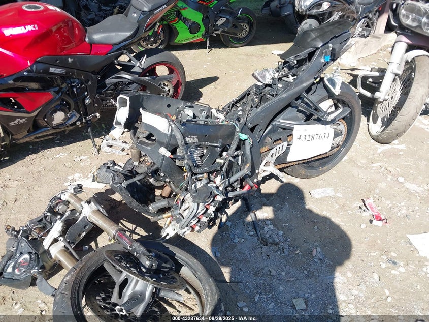 2009 Suzuki Gsx-R600 black null null JS1GN7EA492100544 photo #3