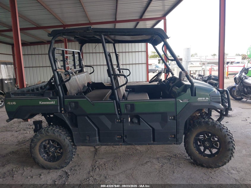 2017 KAWASAKI KAF820 B - JKBAFSB17HB509786