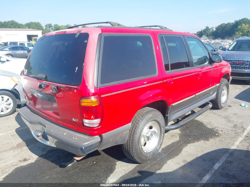 1FMZU32E0WUD02441 1998 FORD EXPLORER photo no. 4