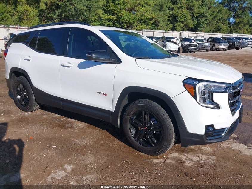 GMC TERRAIN AWD AT4