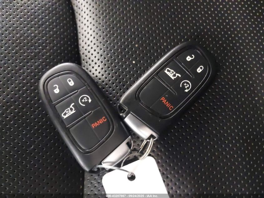 2019 Jeep Cherokee Limited 4X4 VIN: 1C4PJMDX8KD135457 Lot: 43287867