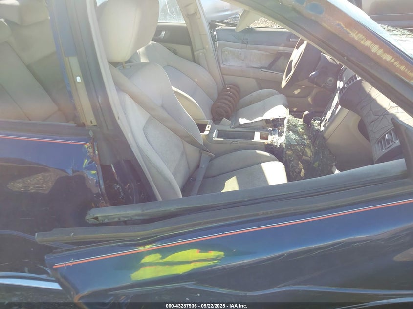 2006 SUBARU LEGACY auction photo 5