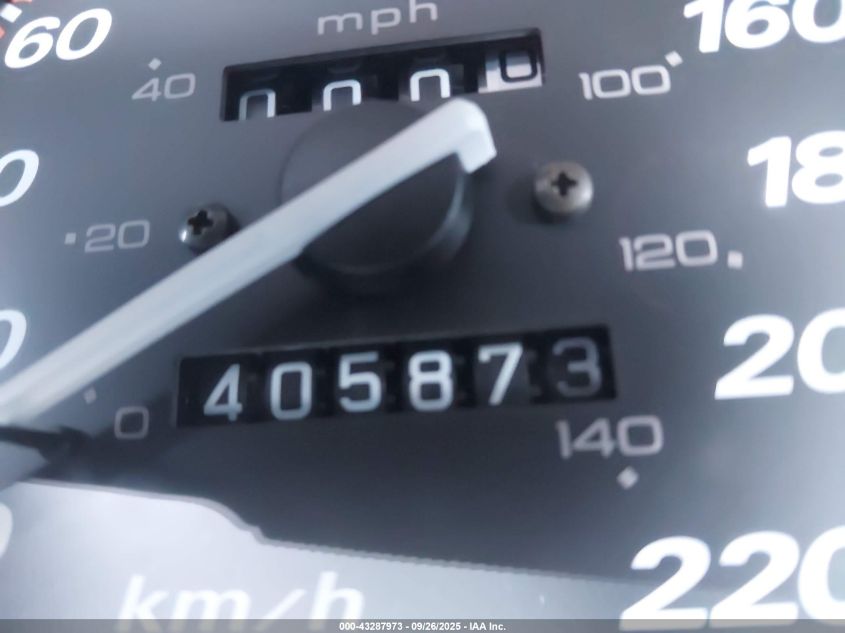 2001 Honda Cr-V Special Edition VIN: JHLRD18711C811781 Lot: 43287973