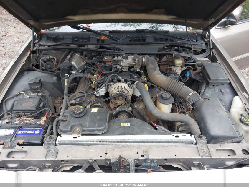 2002 Mercury Grand Marquis Ls VIN: 2MEFM75W62X664200 Lot: 43287997