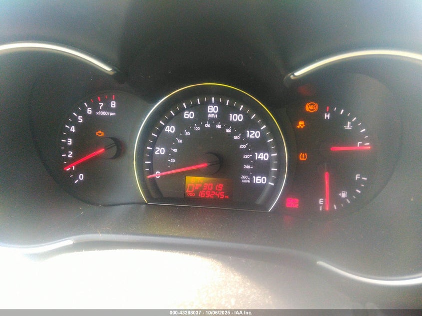 2014 KIA SORENTO LX - 5XYKT3A60EG458644