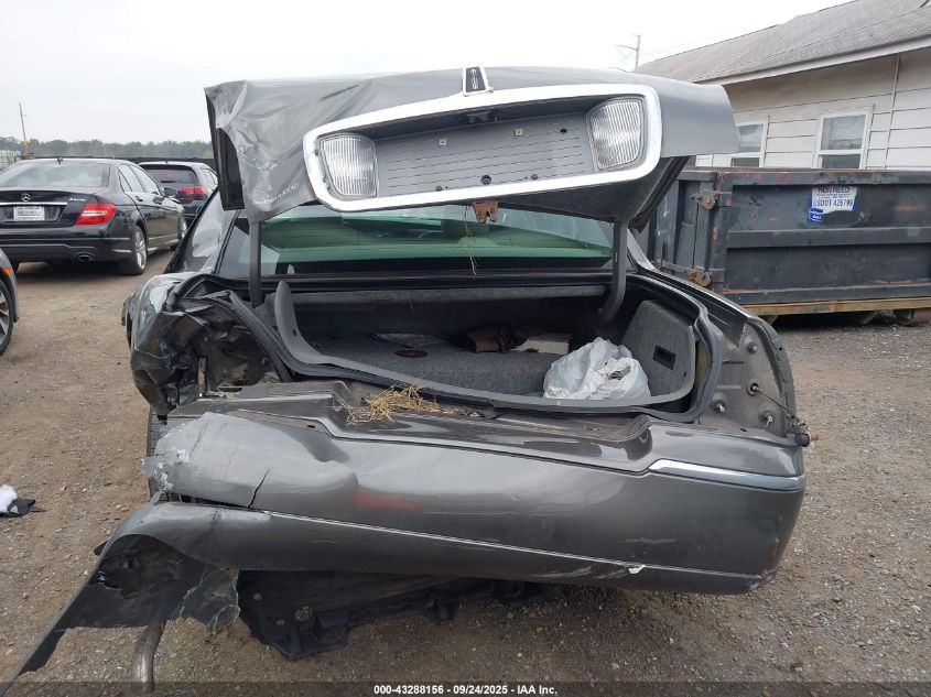 2003 Lincoln Town Car Executive VIN: 1LNHM81WX3Y601622 Lot: 43288156