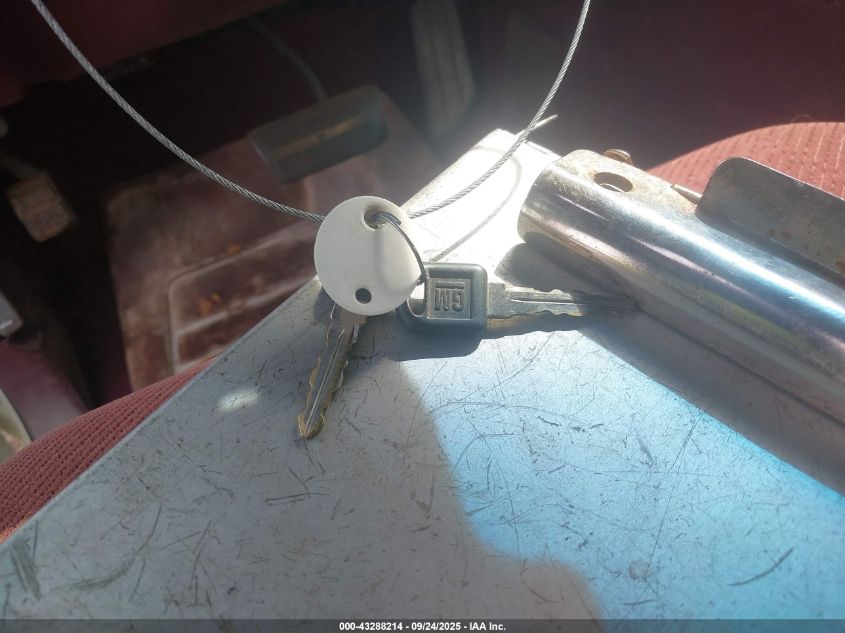 1995 Chevrolet Gmt-400 C1500 VIN: 2GCEC19K4S1140454 Lot: 43288214