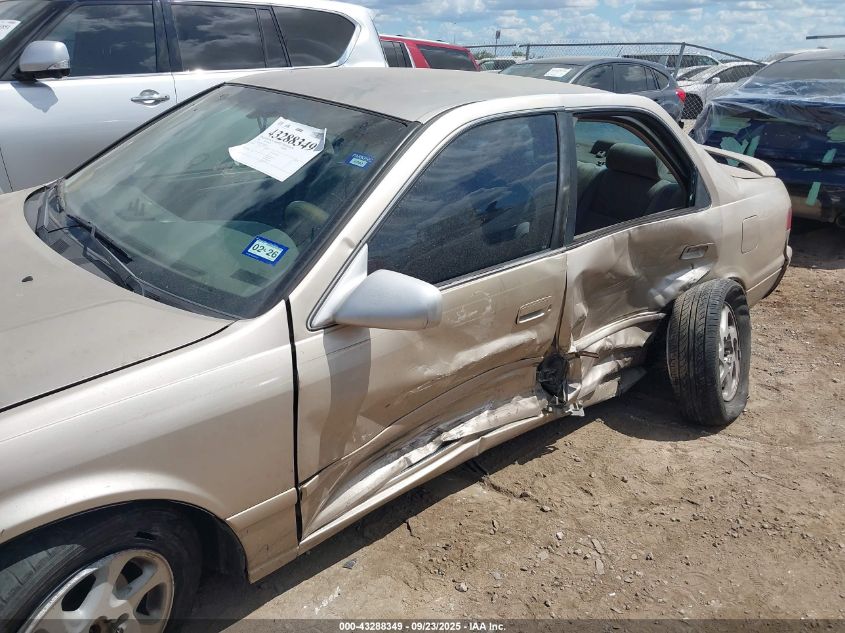 2000 Toyota Camry Le VIN: JT2BG22K5Y0504871 Lot: 43288349