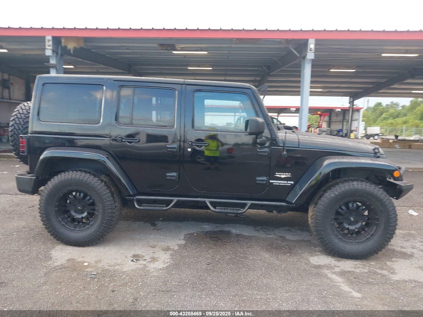2013 JEEP WRANGLER UNLIMITED SAHARA - 1C4BJWEG5DL538857