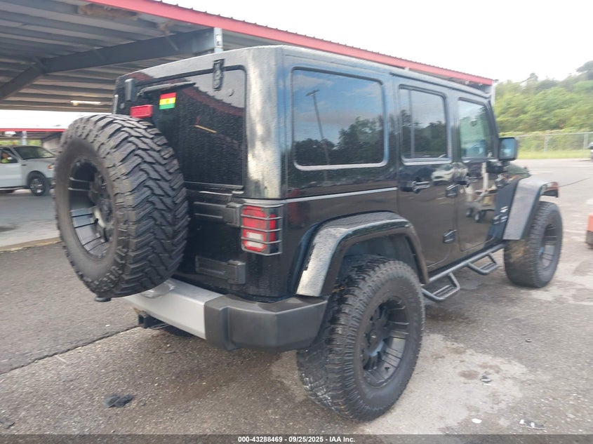 2013 JEEP WRANGLER UNLIMITED SAHARA - 1C4BJWEG5DL538857