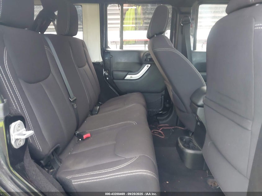2013 JEEP WRANGLER UNLIMITED SAHARA - 1C4BJWEG5DL538857