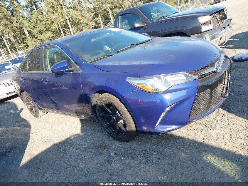 TOYOTA CAMRY HYBRID SE