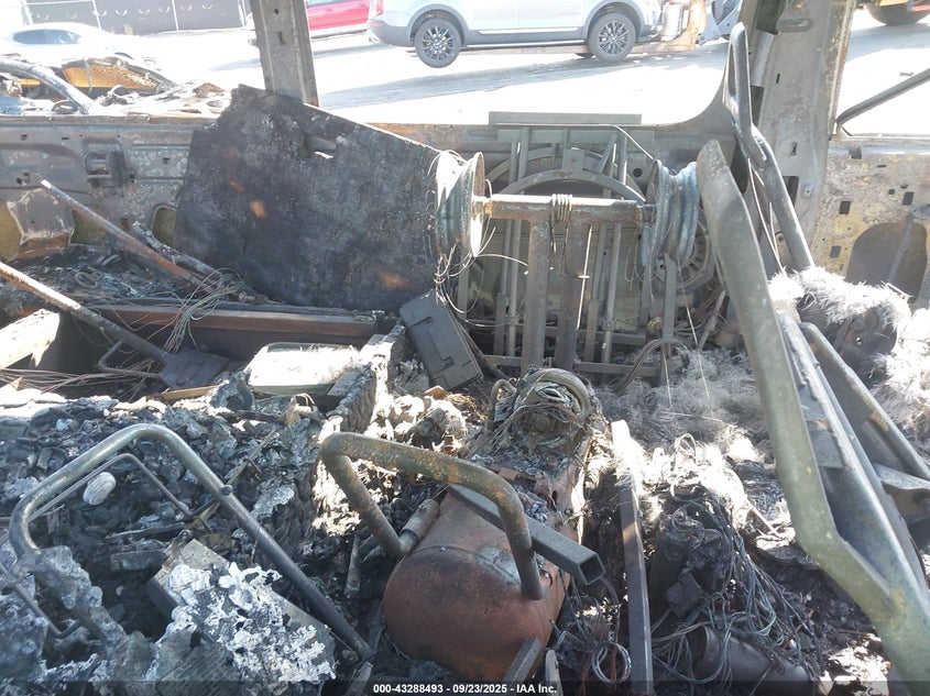 2007 Ford E-350 Super Duty Xl/Xlt VIN: 1FBNE31LX7DB05279 Lot: 43288493