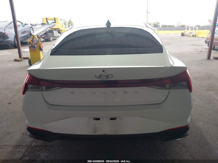 2021 HYUNDAI ELANTRA SEL 5NPLM4AG8MH027931