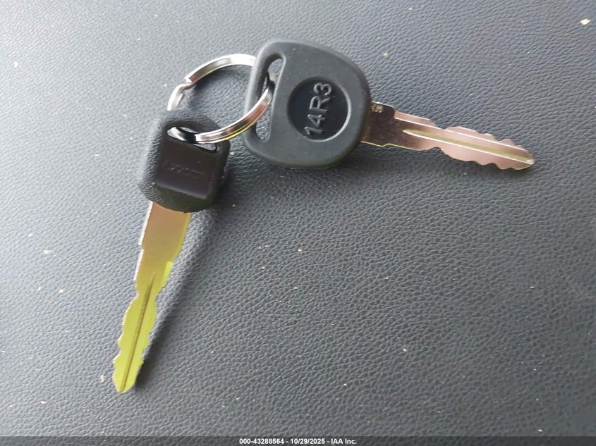 2003 GMC Yukon Xl 1500 Slt VIN: 1GKFK16Z53J179915 Lot: 43288564