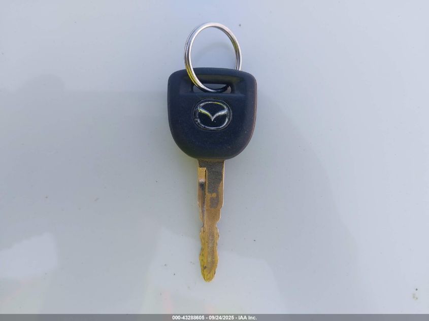 2004 Mazda Mazda3 S VIN: JM1BK323541123286 Lot: 43288605