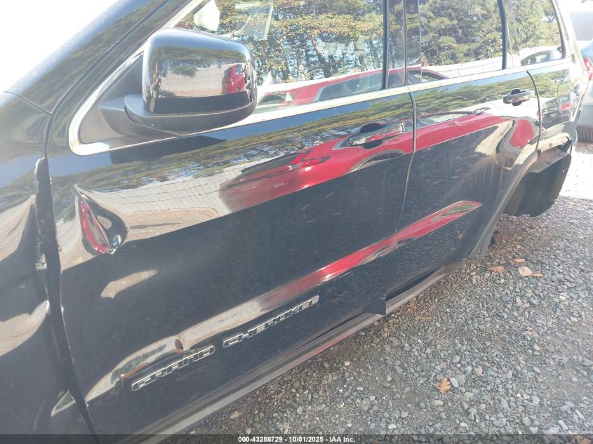 2017 Jeep Grand Cherokee Laredo 4X4 VIN: 1C4RJFAG2HC683574 Lot: 43288729