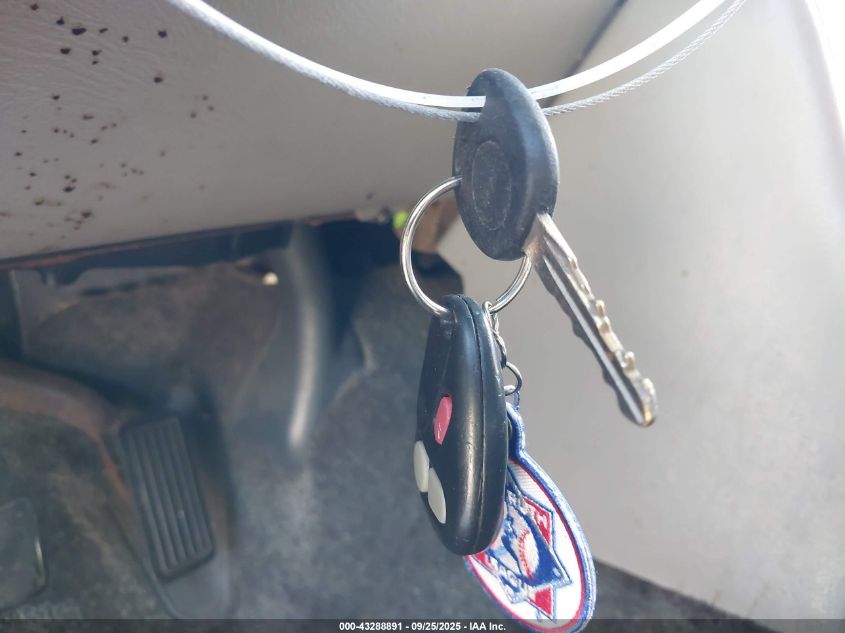 2002 GMC Yukon Sle VIN: 1GKEC13V82R190417 Lot: 43288891